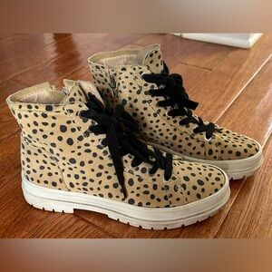 Dolce Vita Cream Leather Sneakers